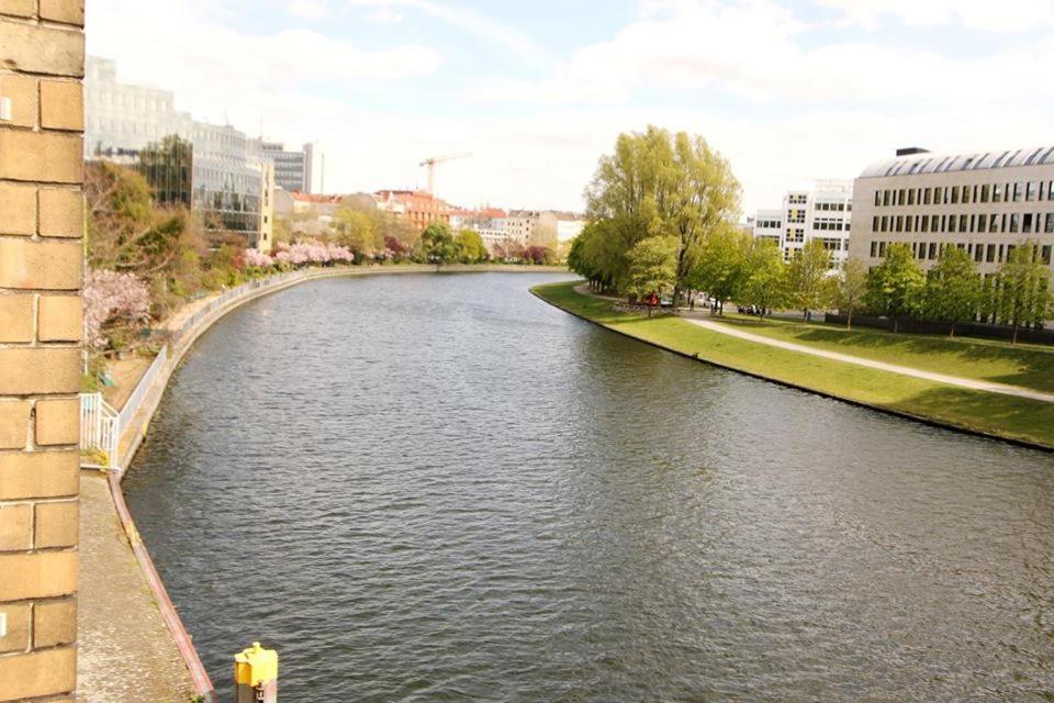 200Qm Loft For Friends And Family - On The Spree! Apartment Berlin Exterior photo